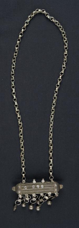 Qladat hijab necklace